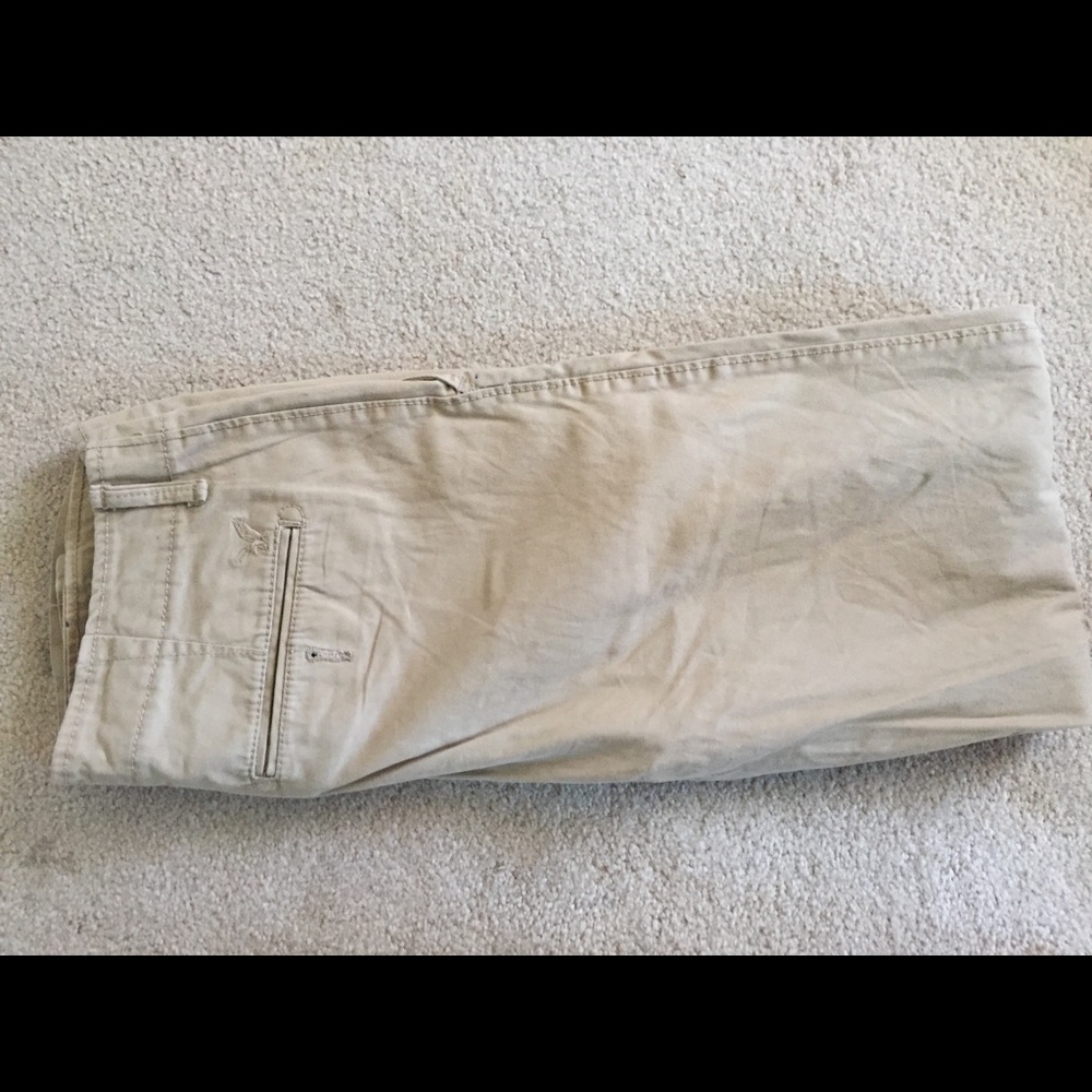 American Eagle Men’s Khaki Pants